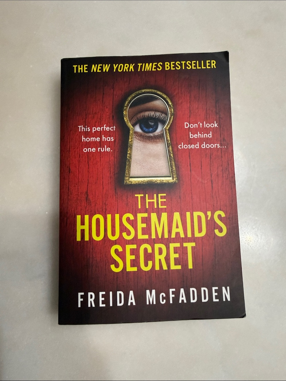 The Housemaid's Secret by Freida McFadden - Red Cover